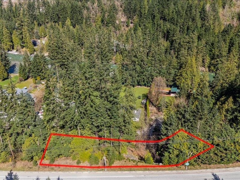 320 FORREST CRESCENT, Hope, Hope