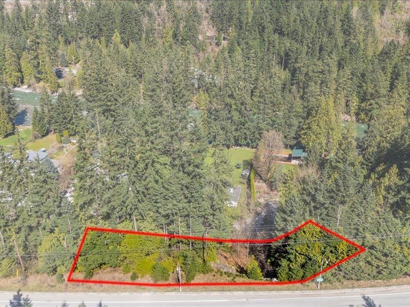320 FORREST CRESCENT, Hope, Hope