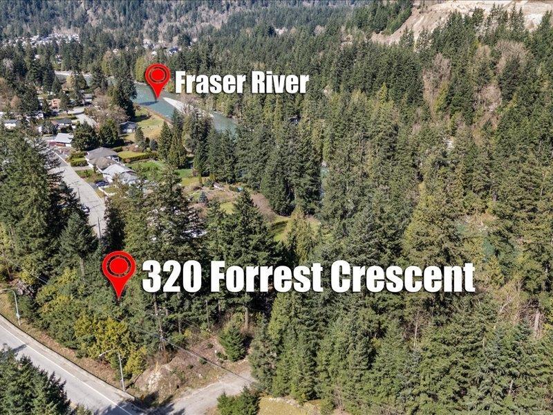 320 FORREST CRESCENT, Hope, Hope