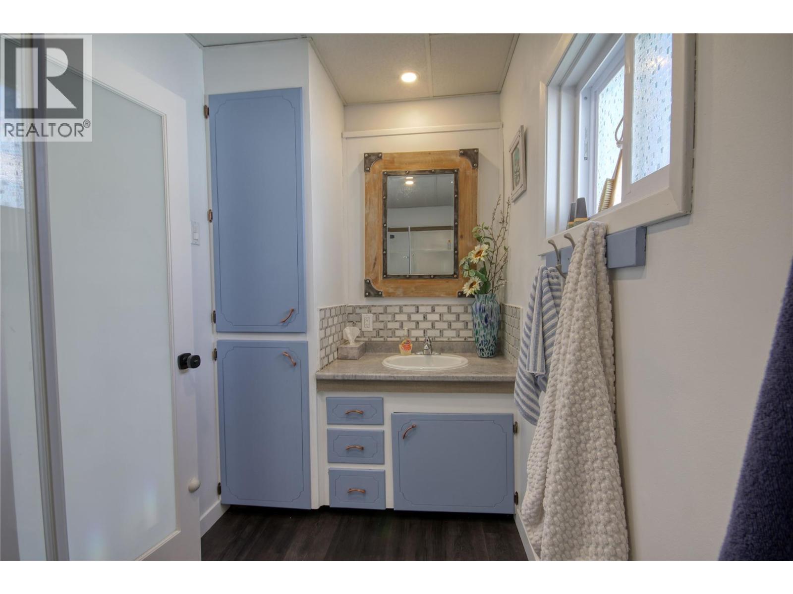 225 16 Avenue S, Cranbrook