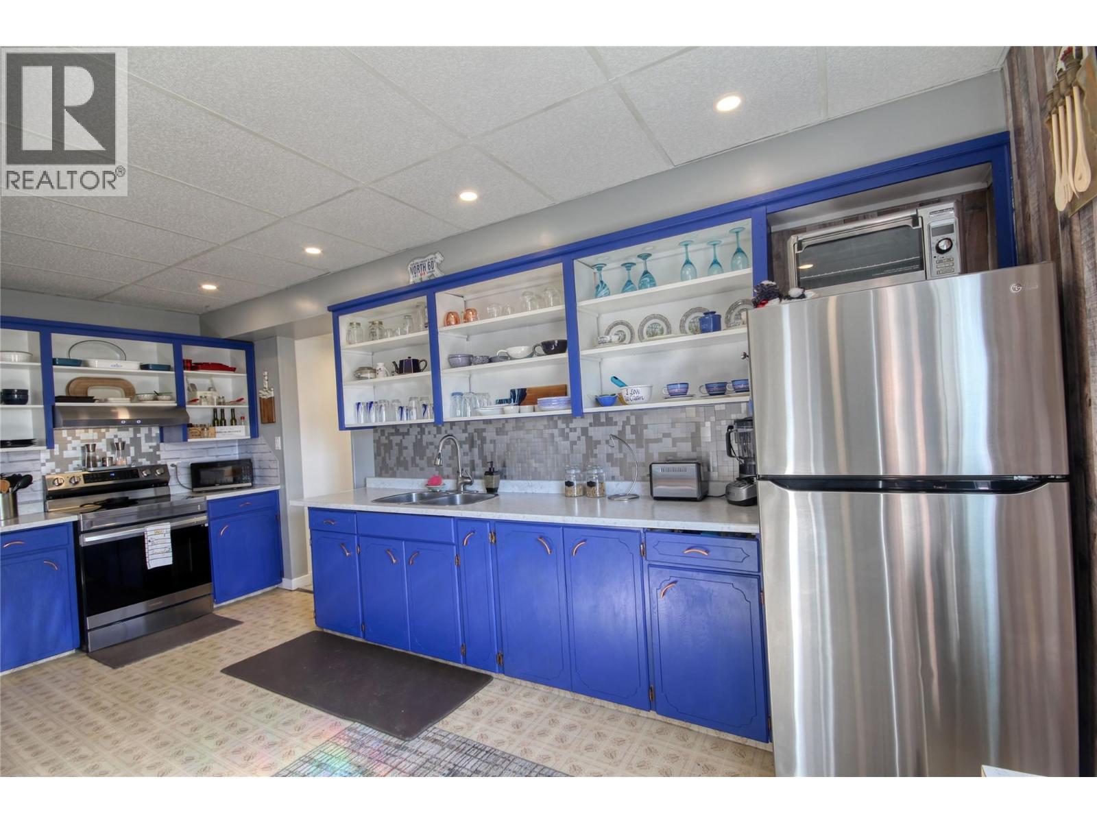 225 16 Avenue S, Cranbrook