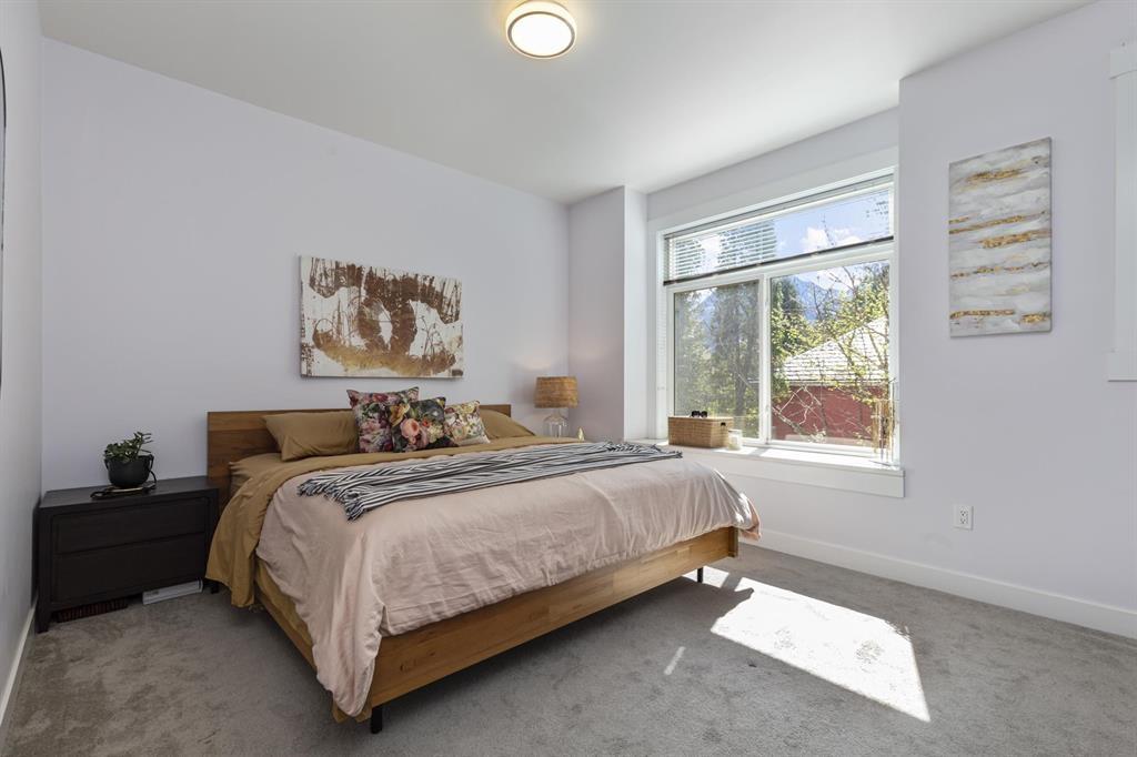 1 548 PARK STREET, Hope, Hope
