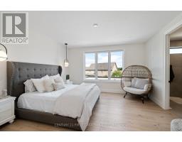 Kitchen - 868 White Pine Street, London North, ON N6G3X9 Photo 9