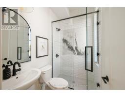 Bathroom - 855 White Pine Street, London North, ON N6G3X9 Photo 8