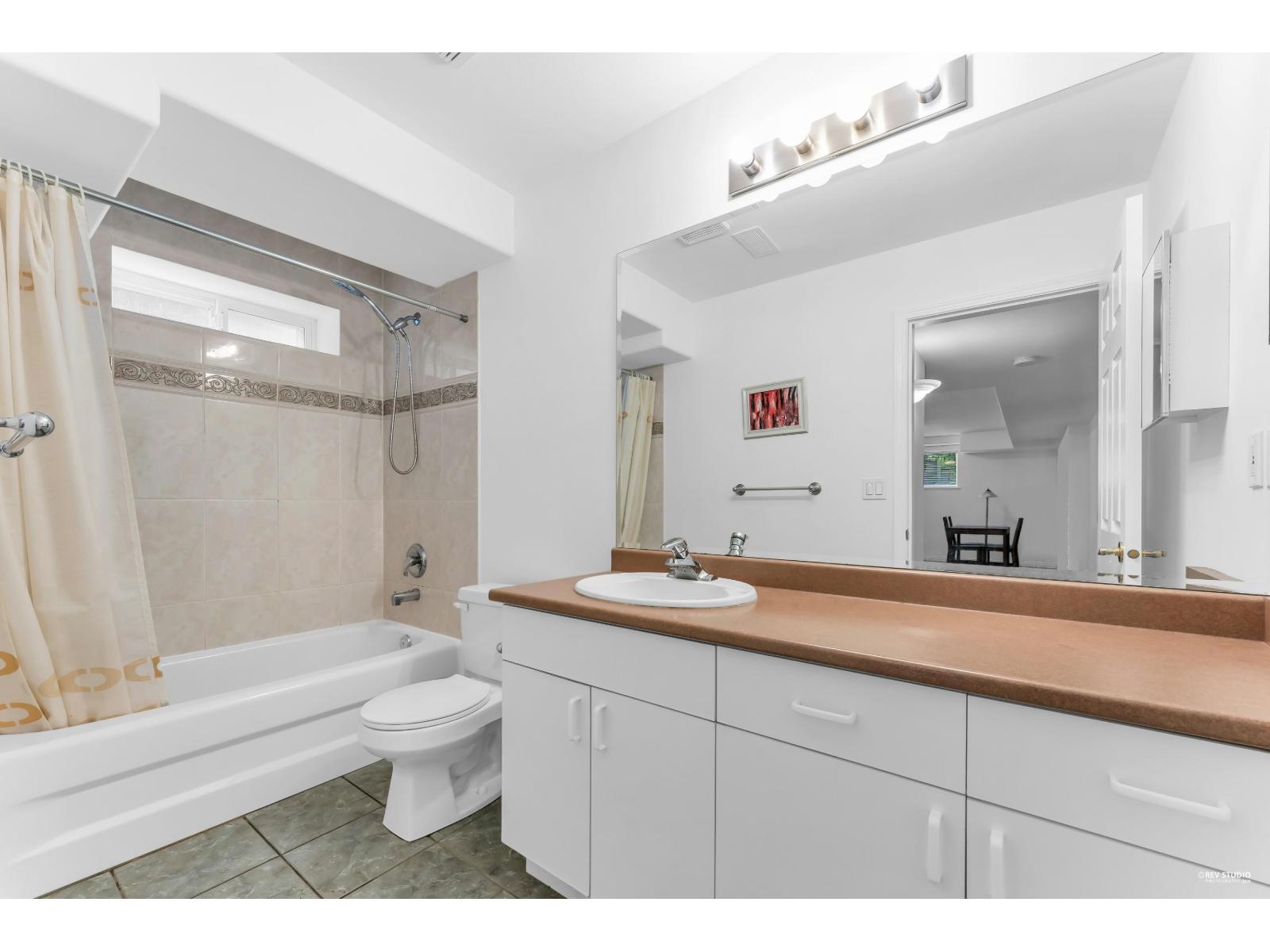 21048 86A AVENUE, Langley