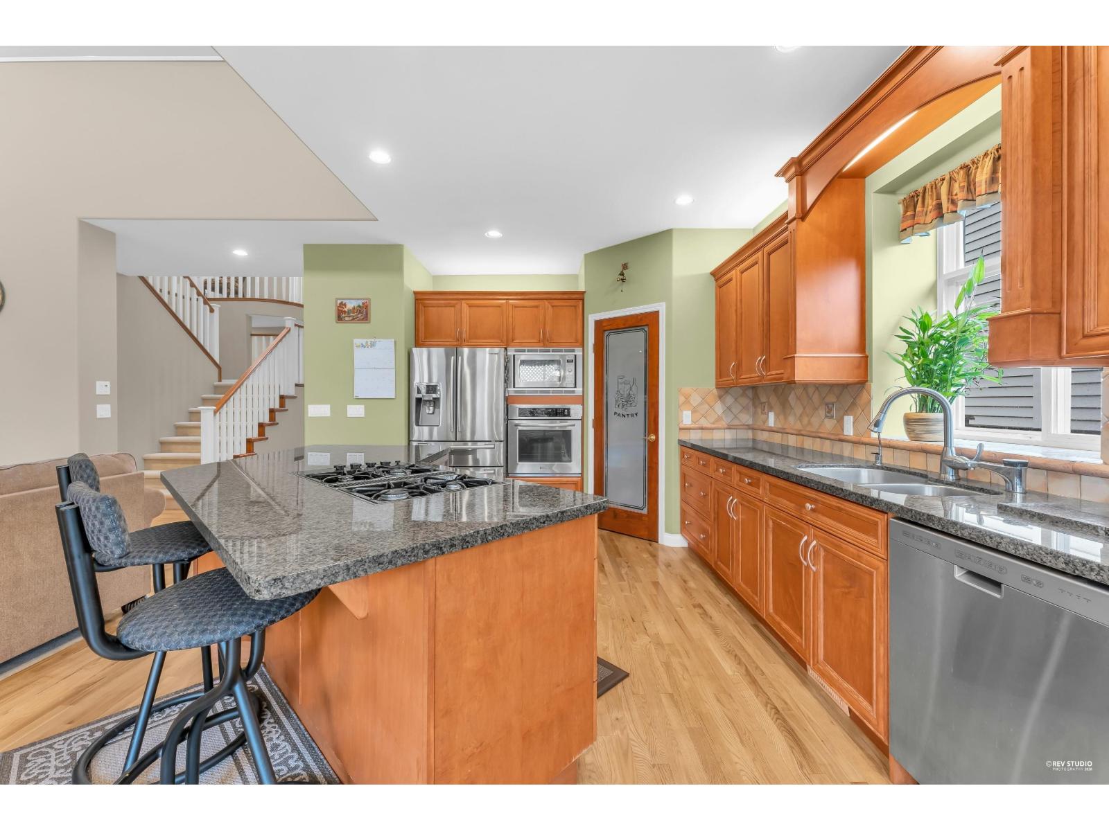 21048 86A AVENUE, Langley