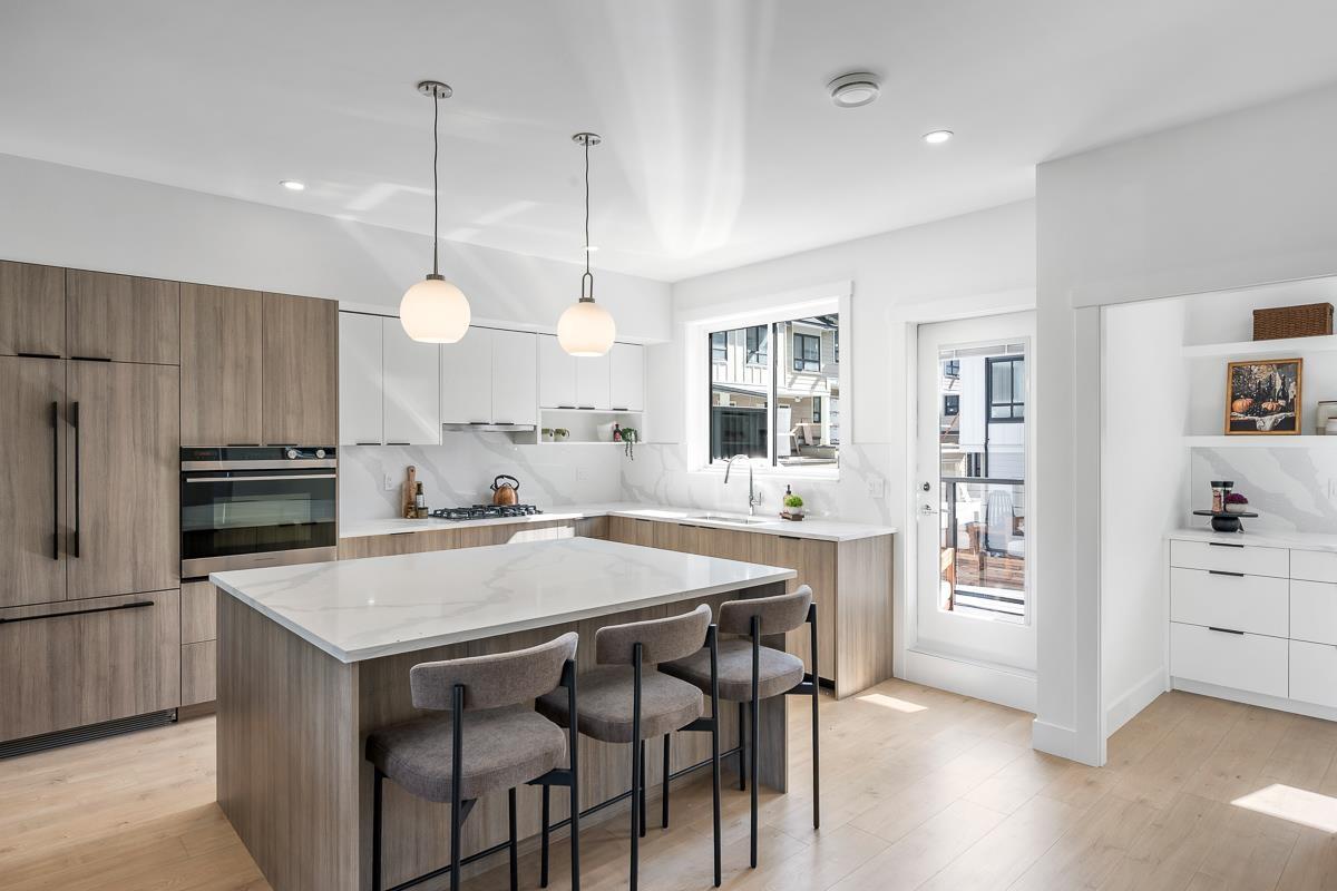 13 5993 143 STREET, Surrey