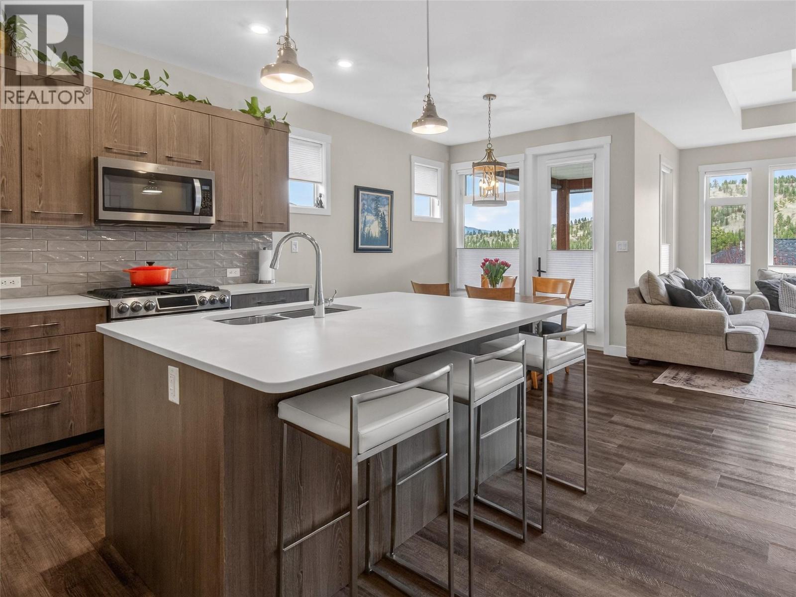 136 SENDERO Crescent, Penticton