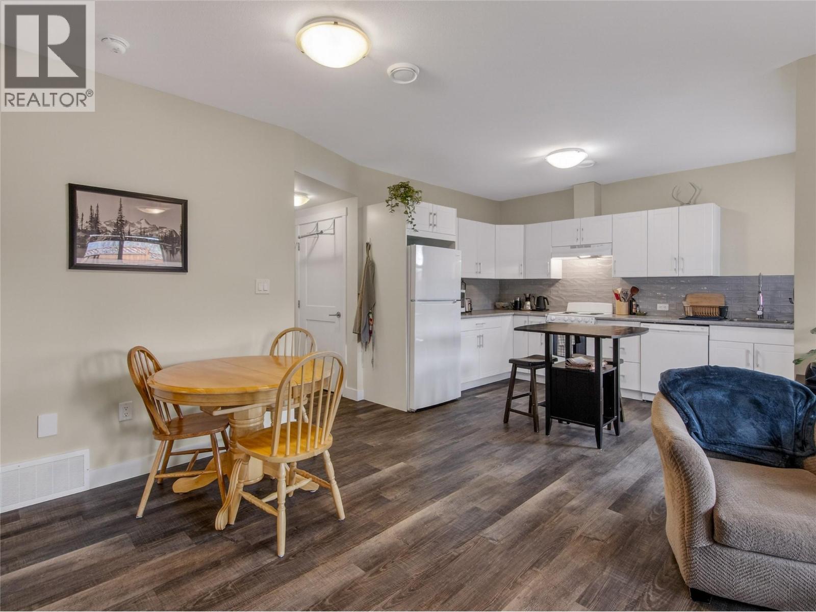 136 SENDERO Crescent, Penticton