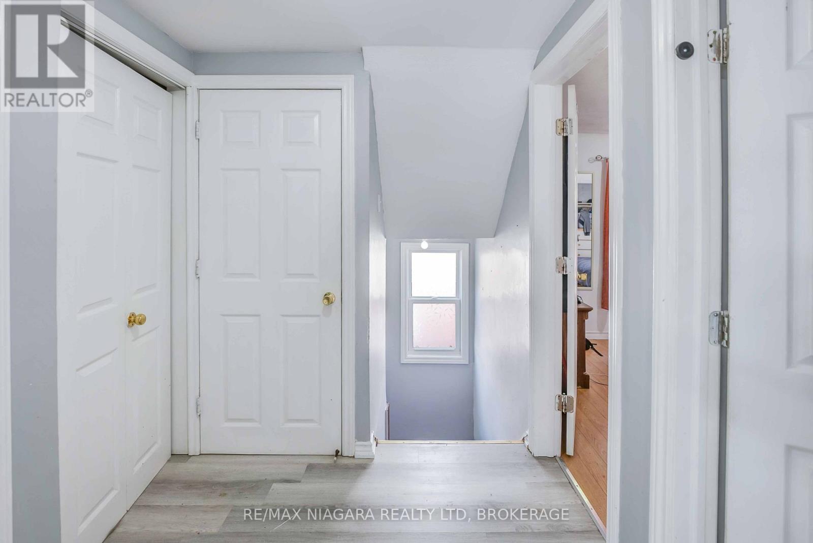 Second floor unit