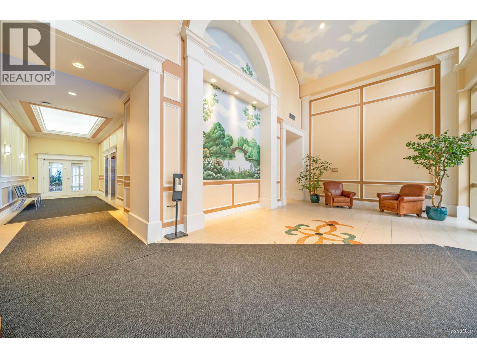 606 6838 STATION HILL DRIVE, Burnaby