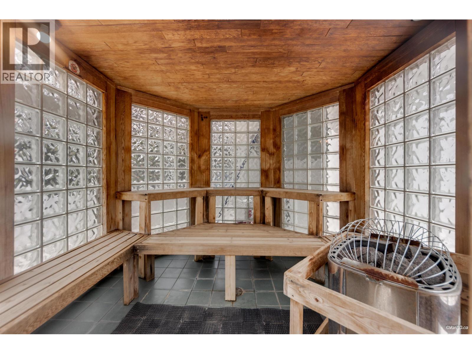 606 6838 STATION HILL DRIVE, Burnaby