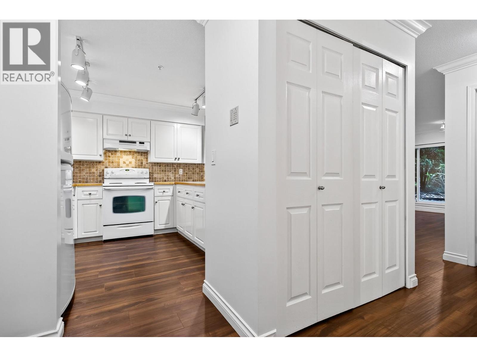 107 1215 PACIFIC STREET, Coquitlam