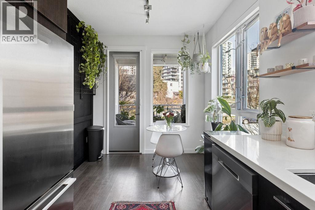 207 217 W 8TH STREET — photo 10