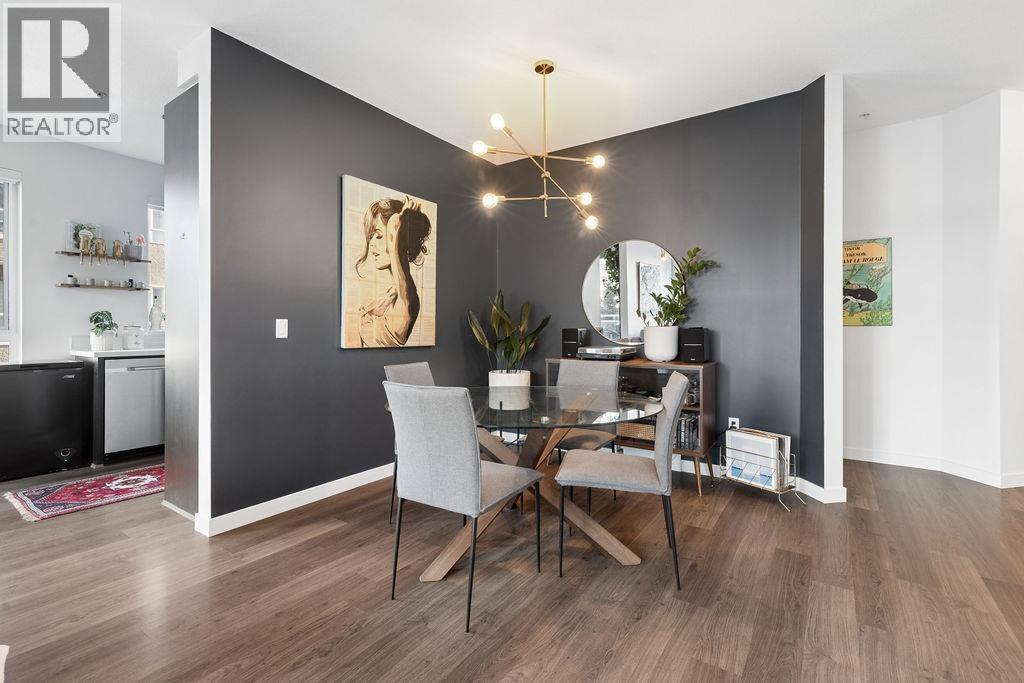 207 217 W 8TH STREET — photo 16