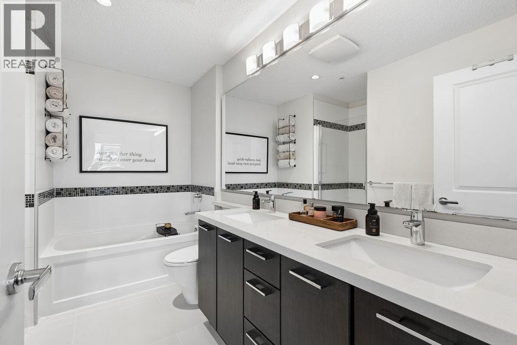 207 217 W 8TH STREET — photo 21