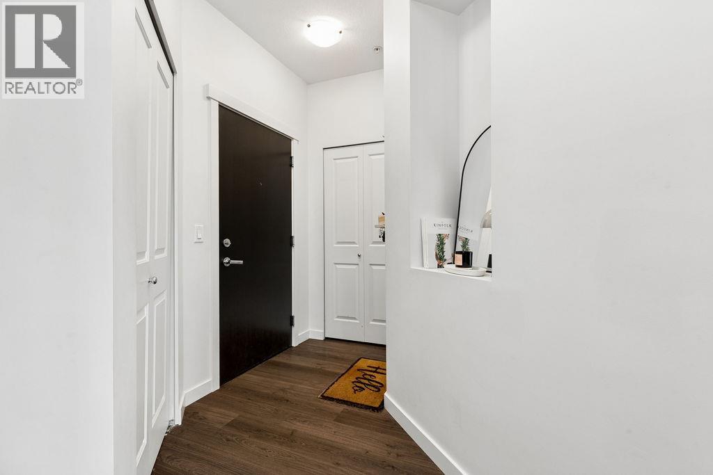 207 217 W 8TH STREET — photo 22