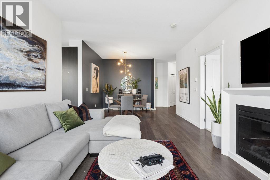 207 217 W 8TH STREET — photo 6