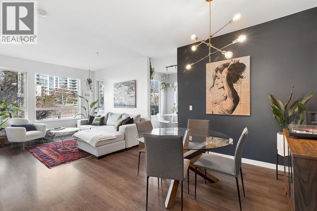 207 217 W 8TH STREET — photo 7