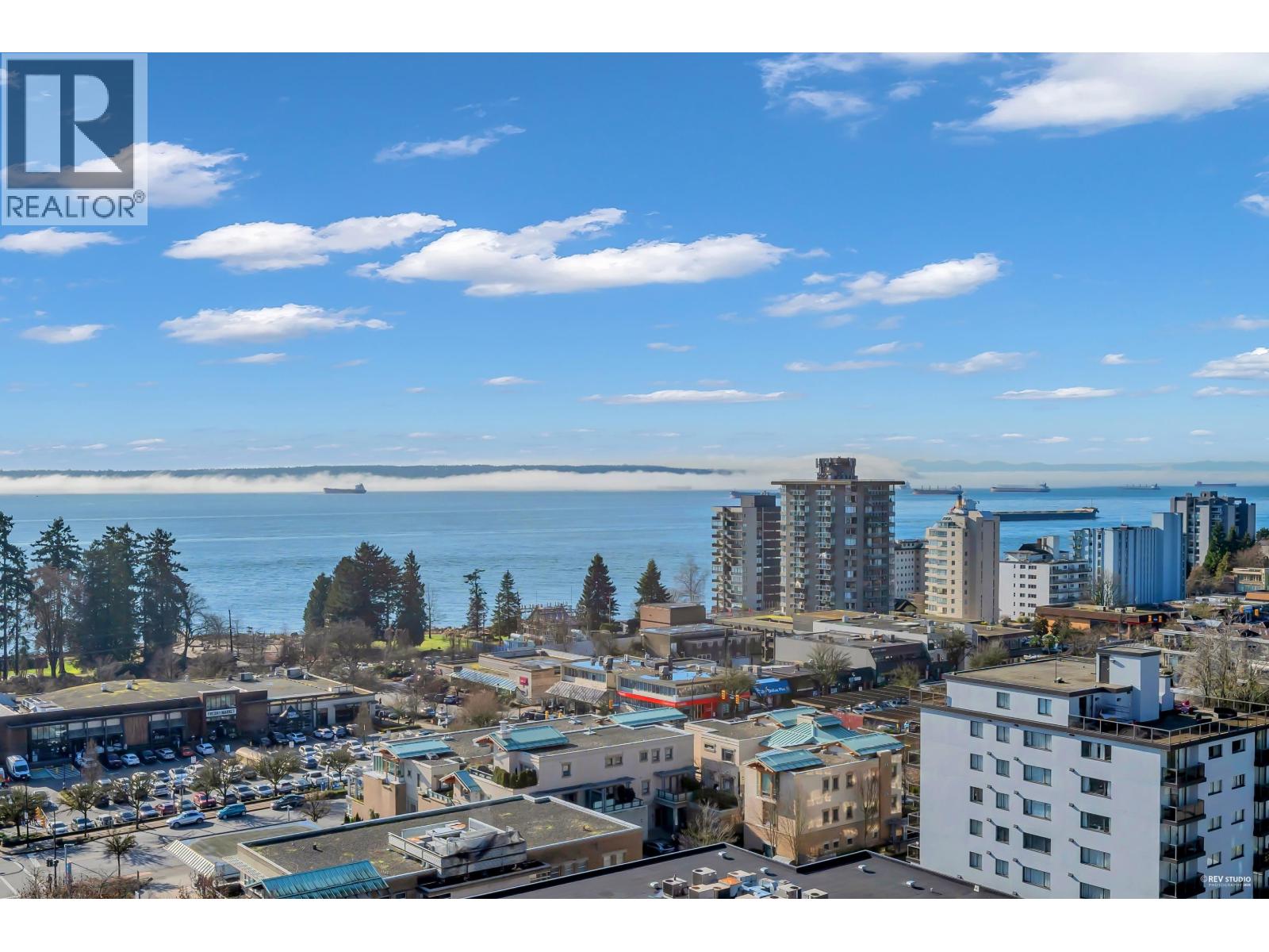 1202 650 16TH STREET, West Vancouver