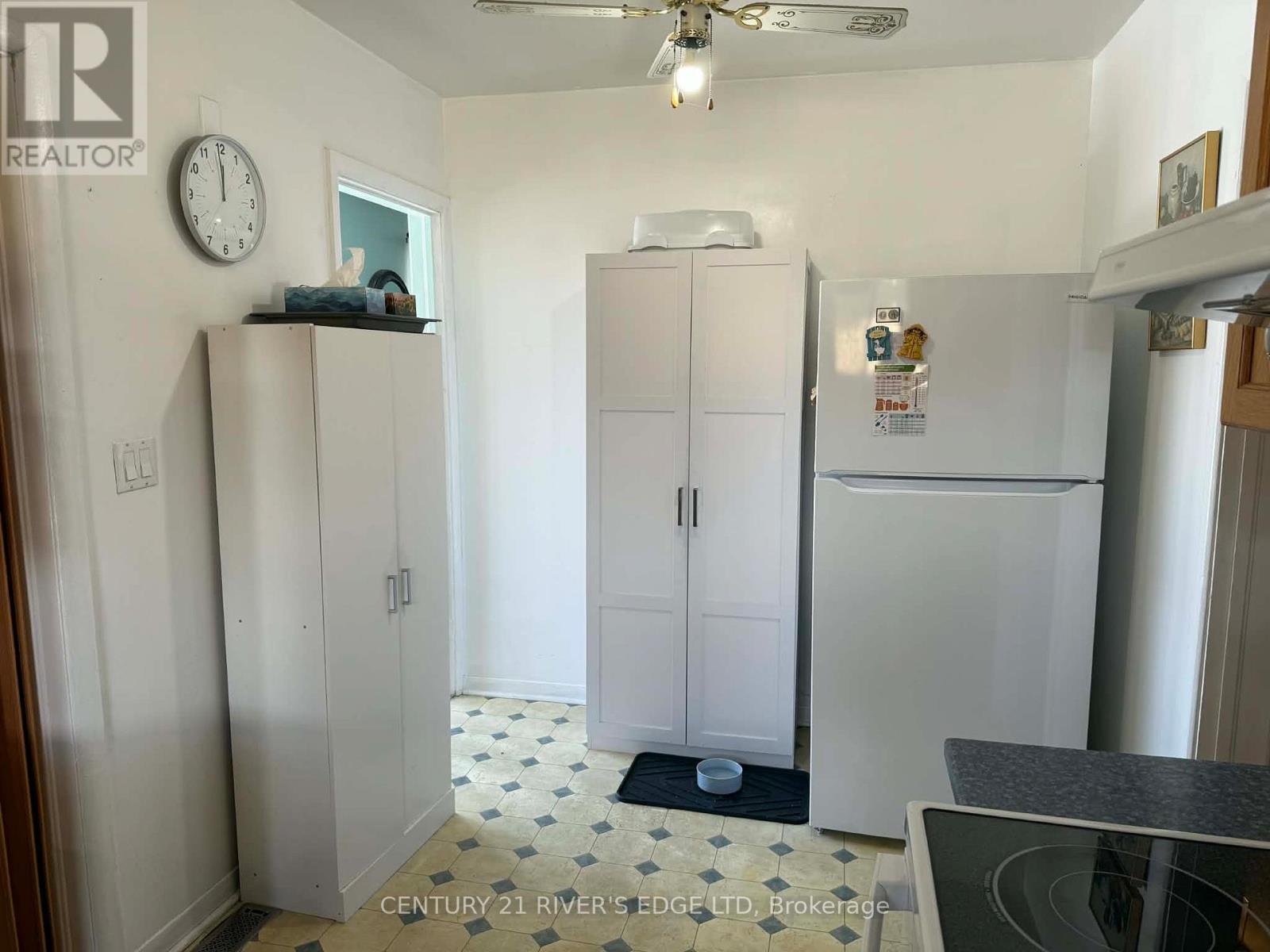 68 ALDERSHOT AVENUE - 4