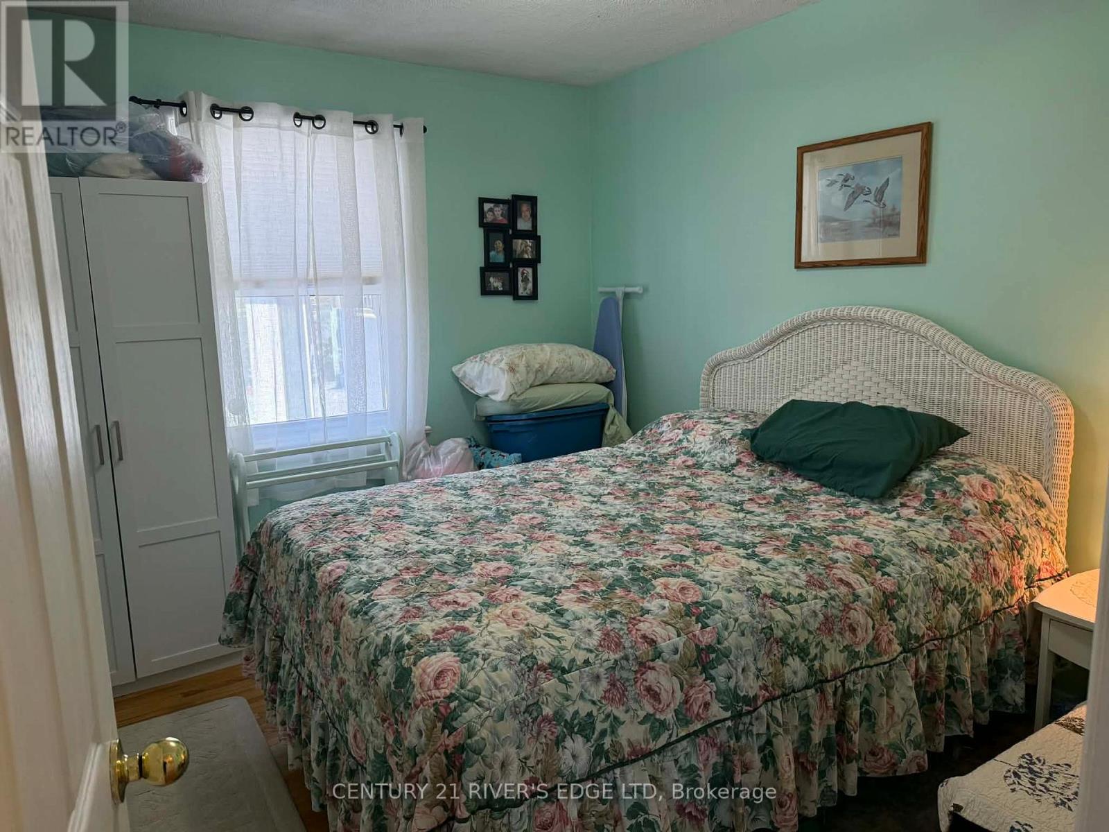 68 ALDERSHOT AVENUE - 9