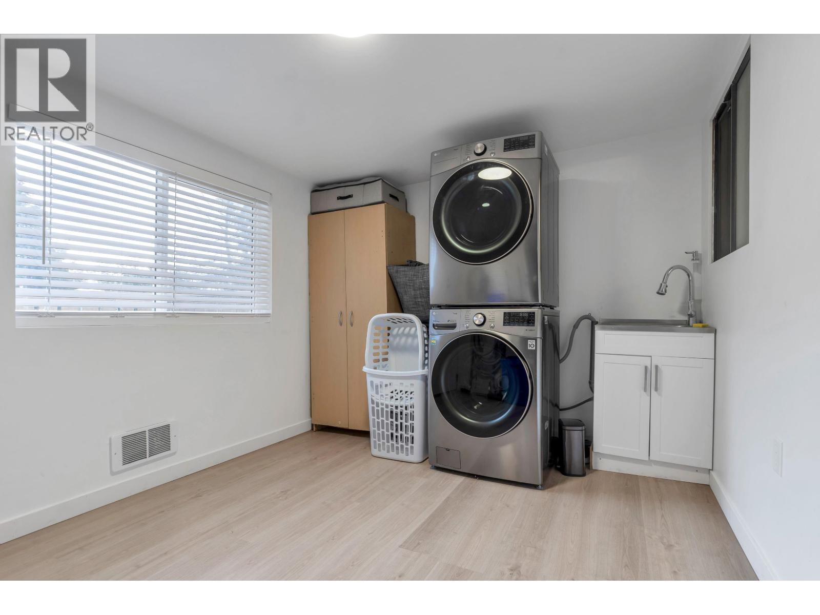 38276 MYRTLEWOOD CRESCENT, Squamish