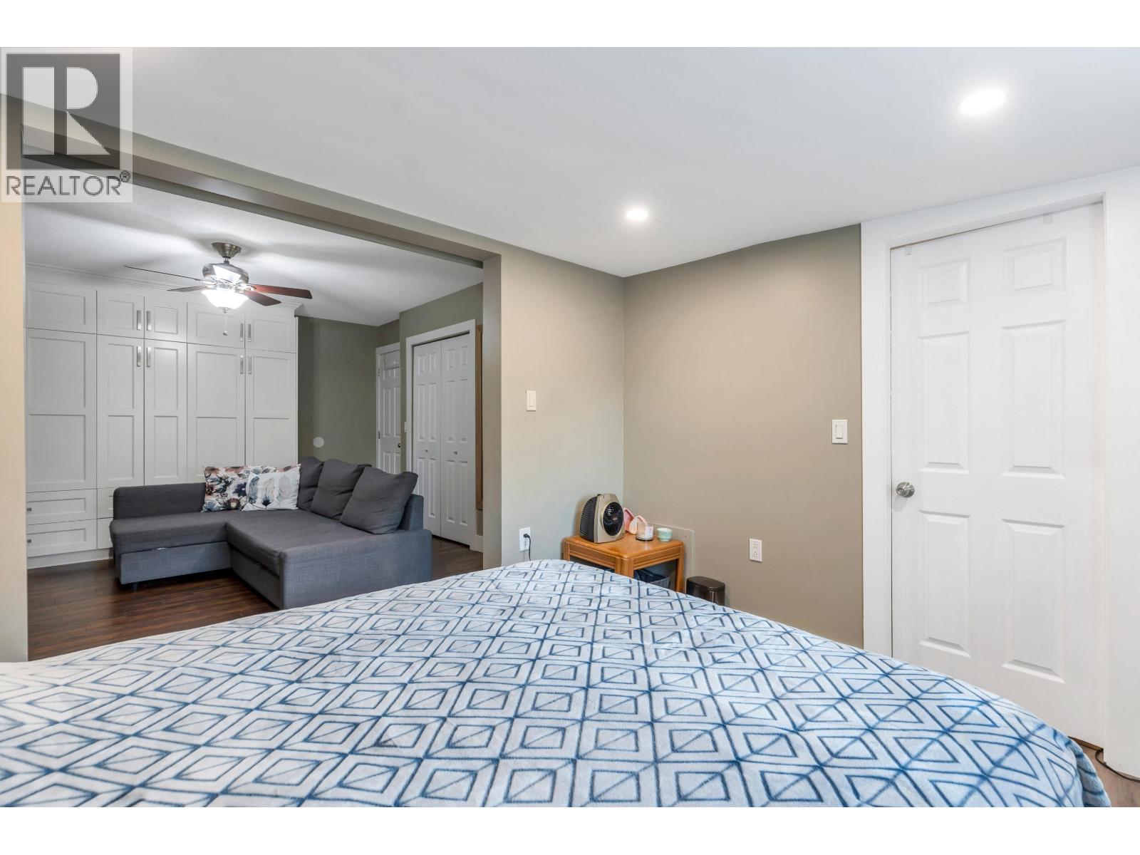 38276 MYRTLEWOOD CRESCENT, Squamish