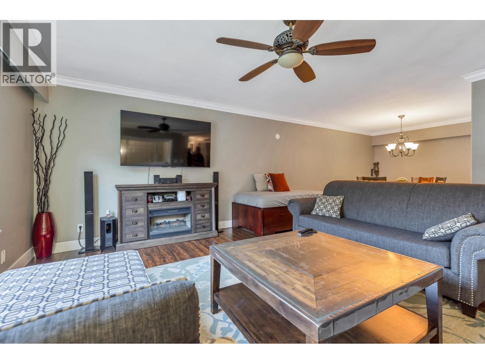 38276 MYRTLEWOOD CRESCENT, Squamish