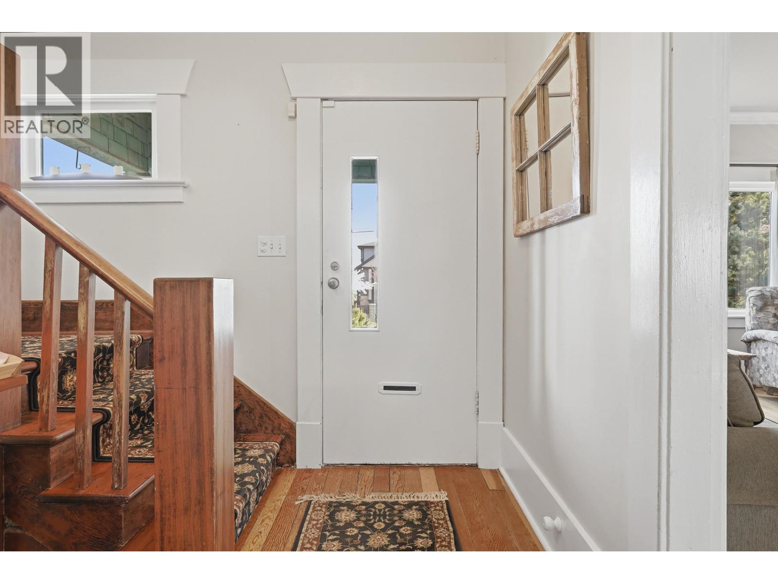 8351 14TH AVENUE, Burnaby