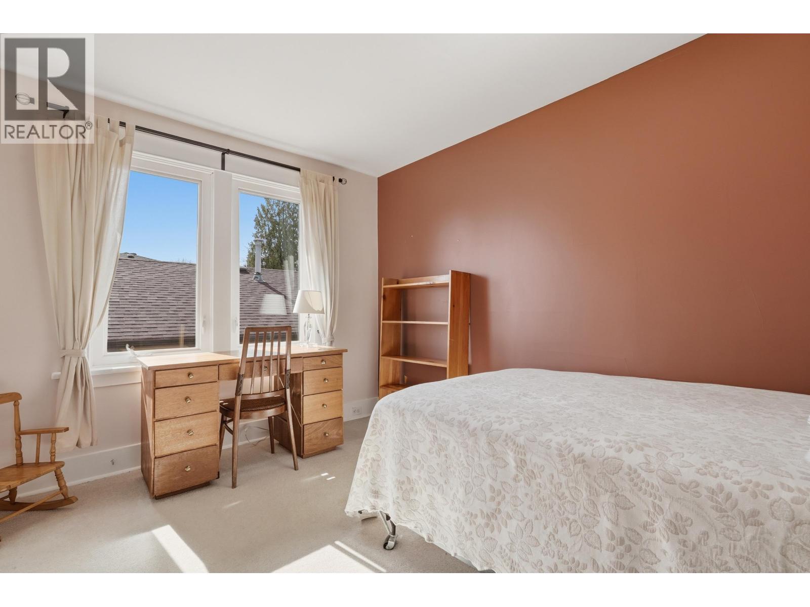 8351 14TH AVENUE, Burnaby