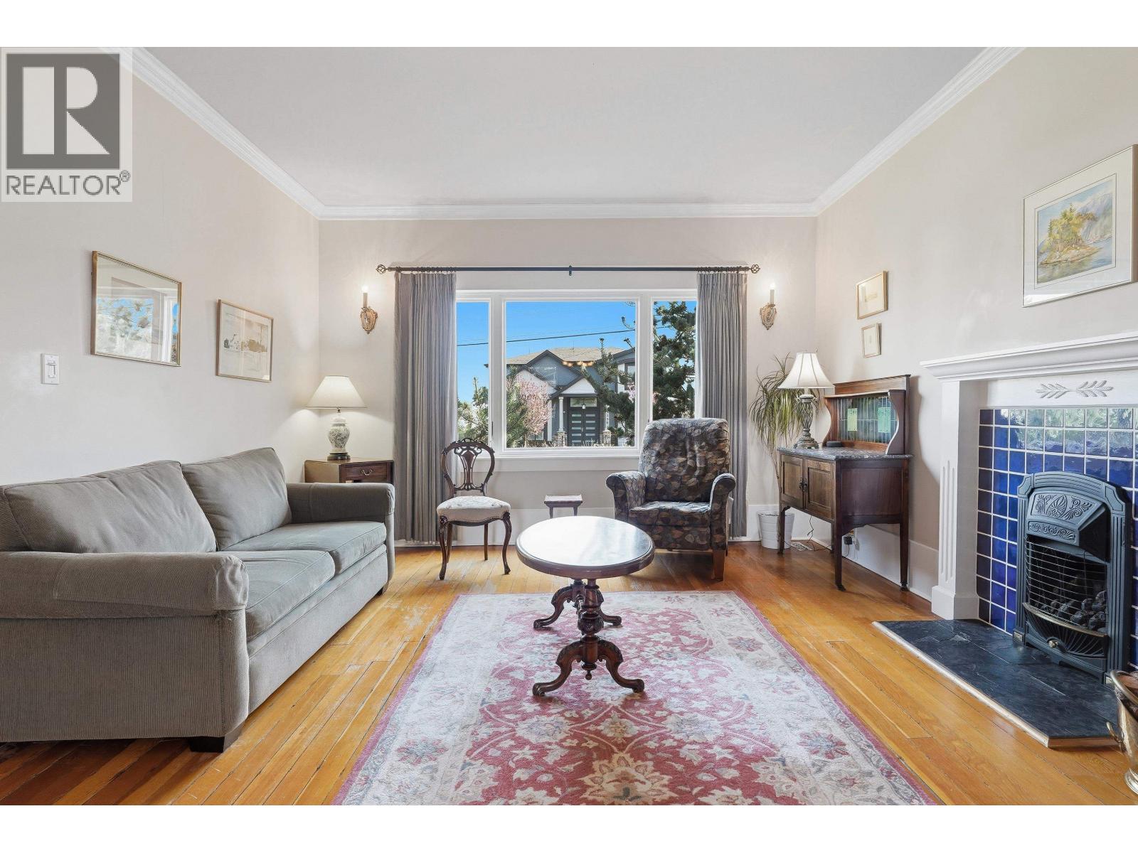 8351 14TH AVENUE, Burnaby