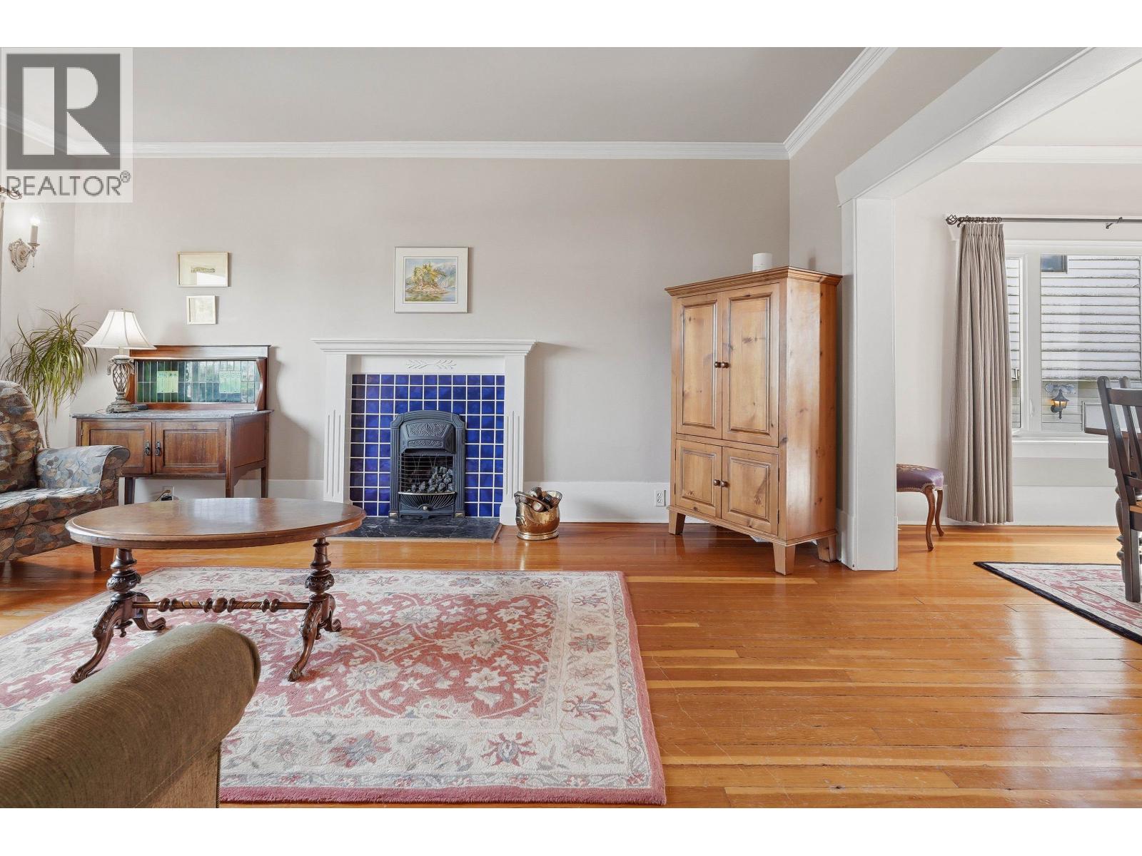 8351 14TH AVENUE, Burnaby