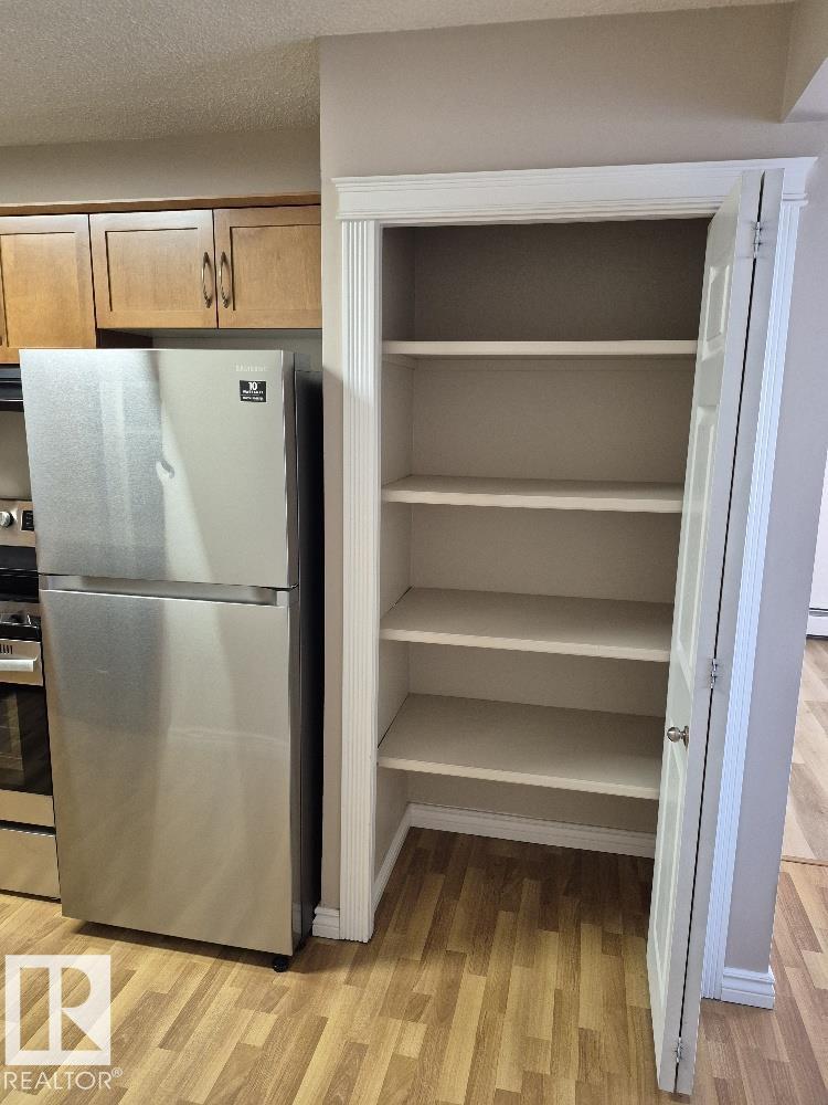 #402 9323 105 Ave NW, Edmonton