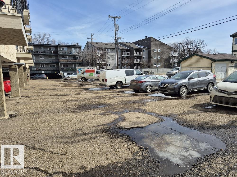 #402 9323 105 Ave NW, Edmonton