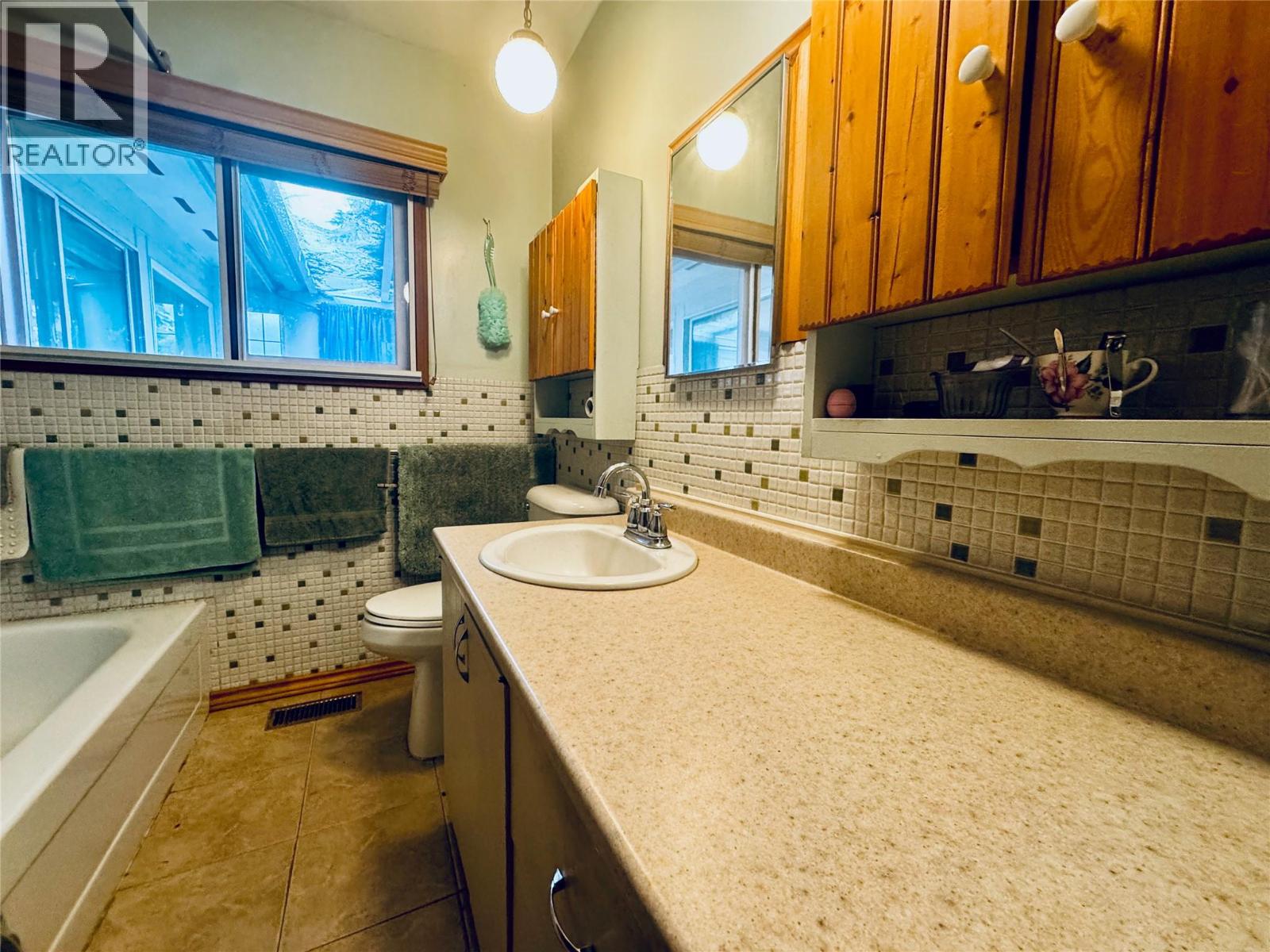  3021 McIver Road, West Kelowna