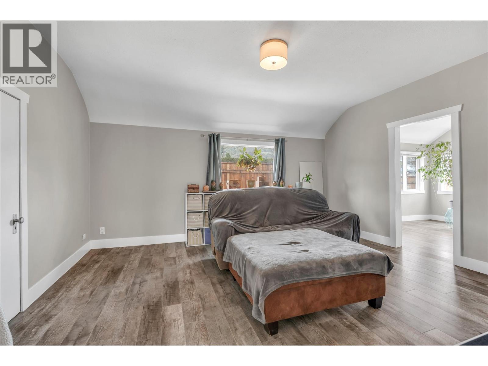 5899 OKANAGAN Street, Oliver