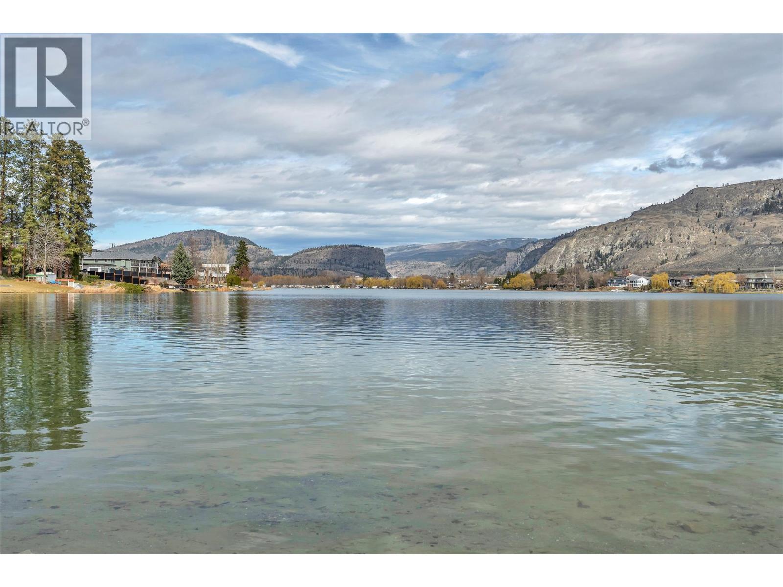 5899 OKANAGAN Street, Oliver