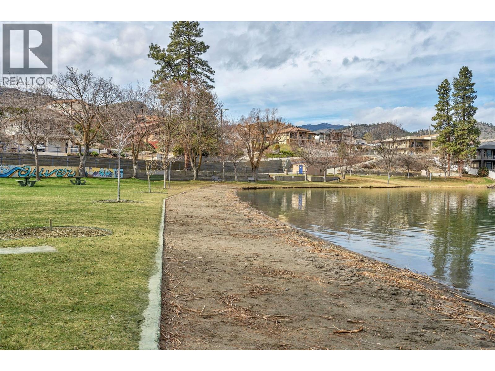 5899 OKANAGAN Street, Oliver