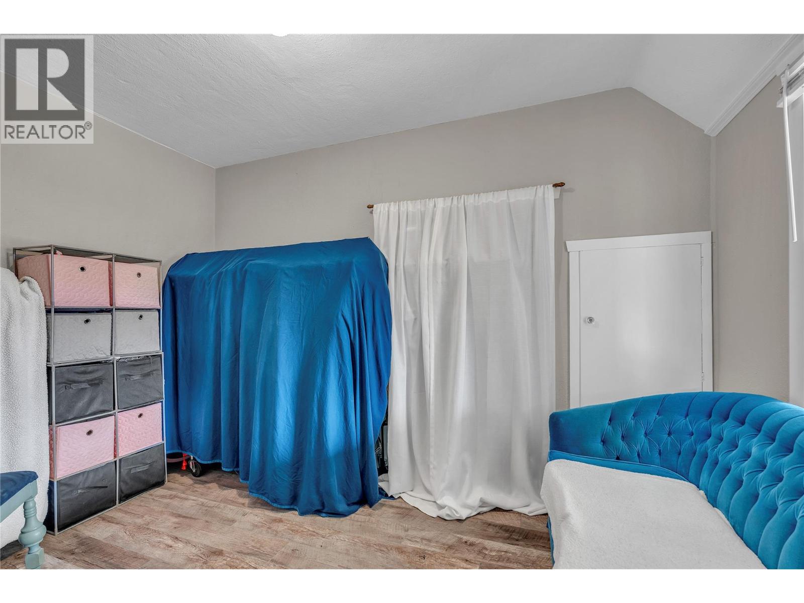 5899 OKANAGAN Street, Oliver