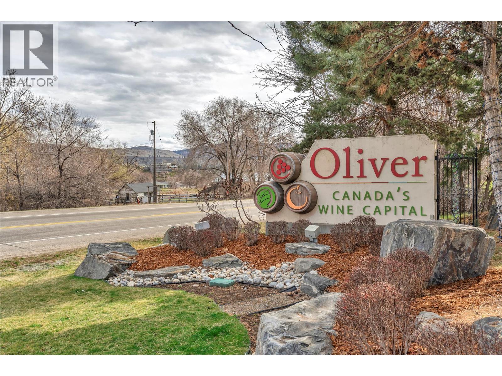 5899 OKANAGAN Street, Oliver