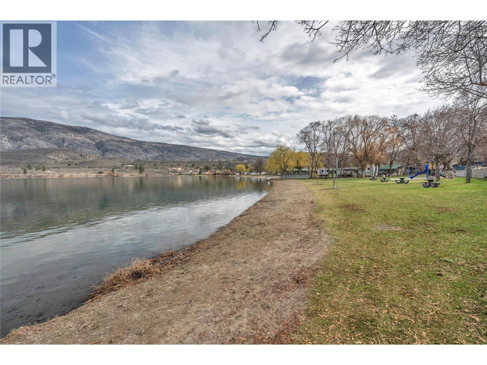 5899 OKANAGAN Street, Oliver