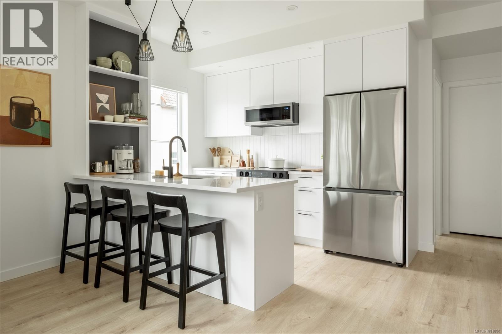 311 1075 Tillicum Rd, Esquimalt