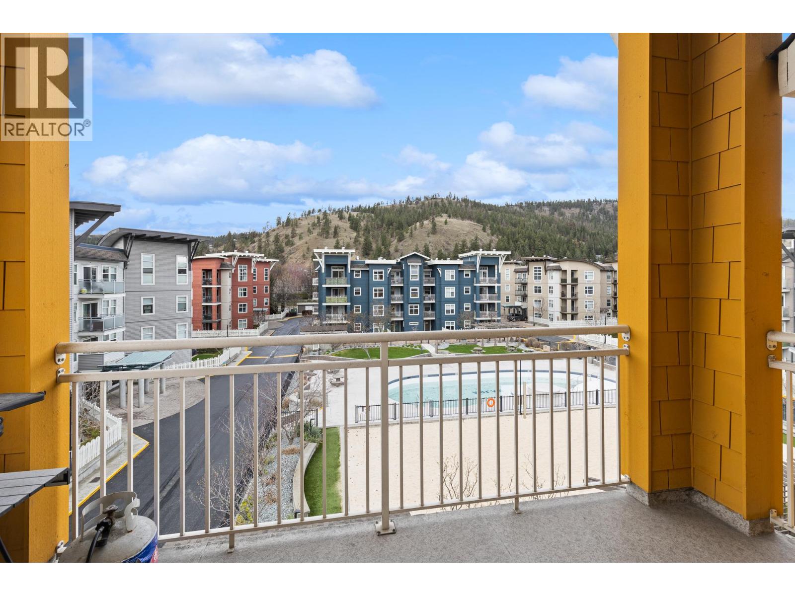#403 571 Yates Road - 18