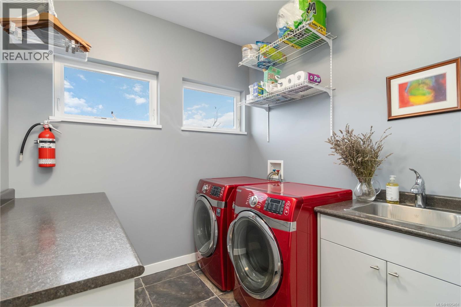 532 Sentinel Dr, Mill Bay