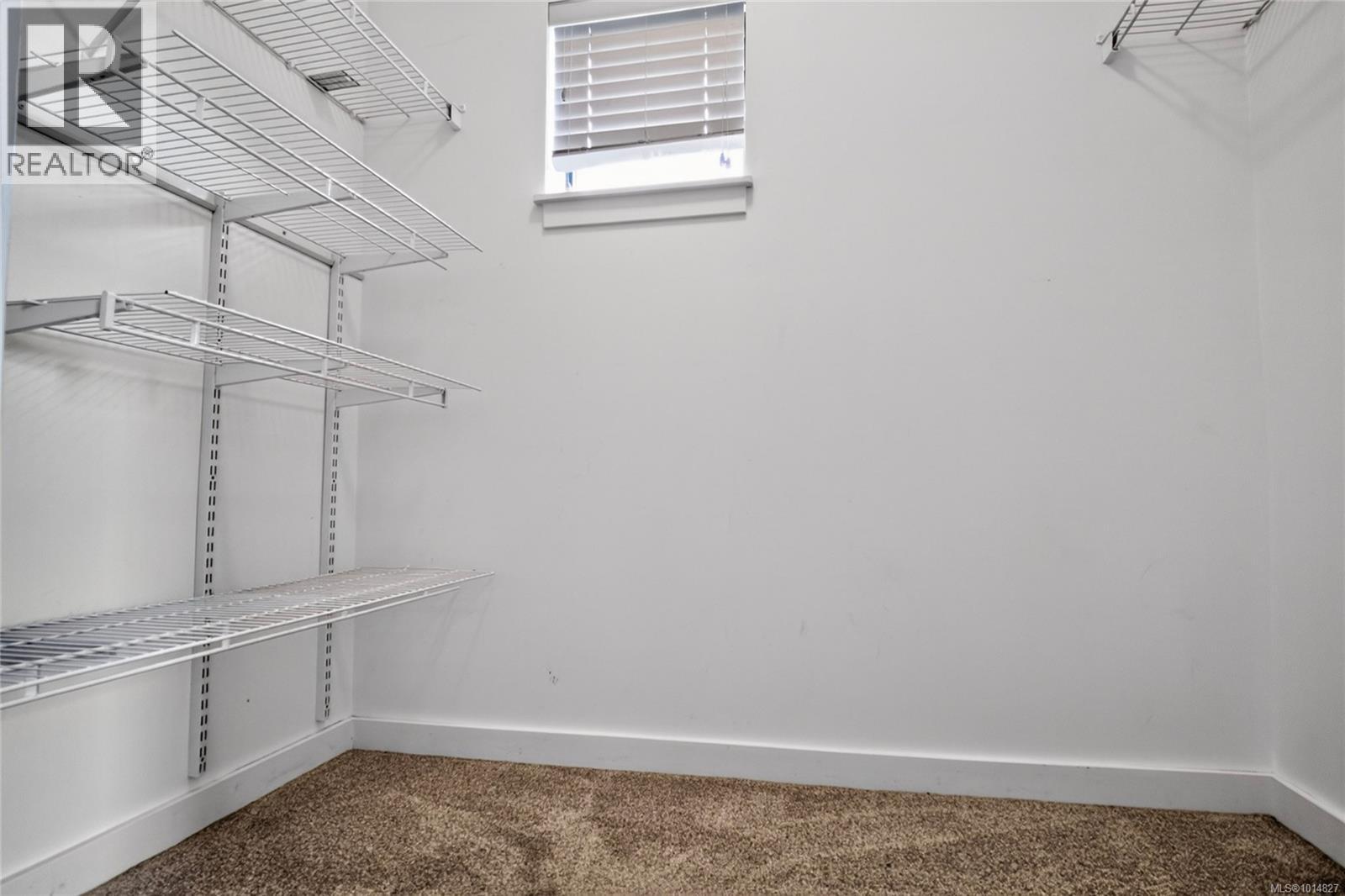 #204 591 Pfeiffer Cres - 29