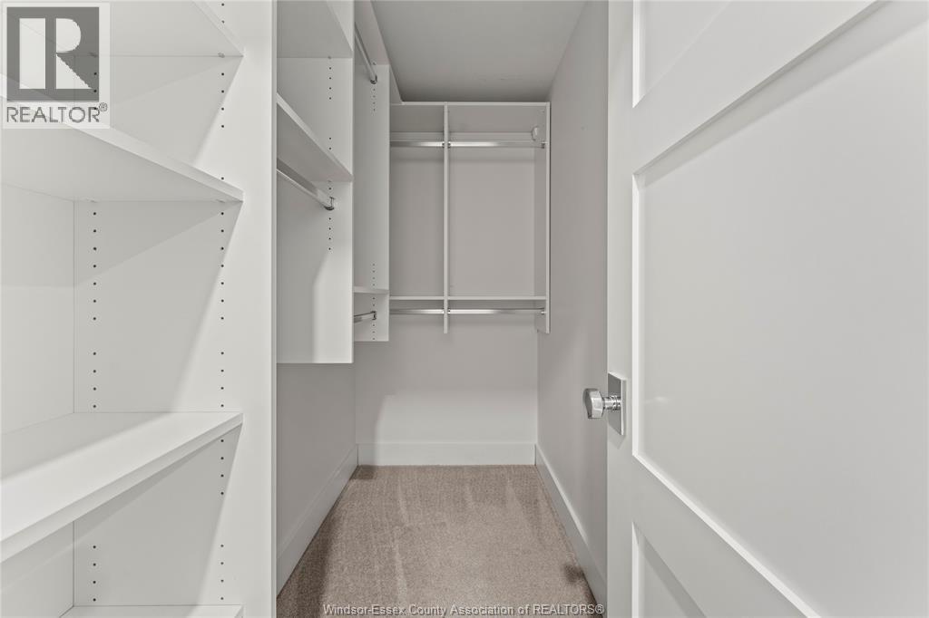 157 BLUE JAY CRESCENT - 28