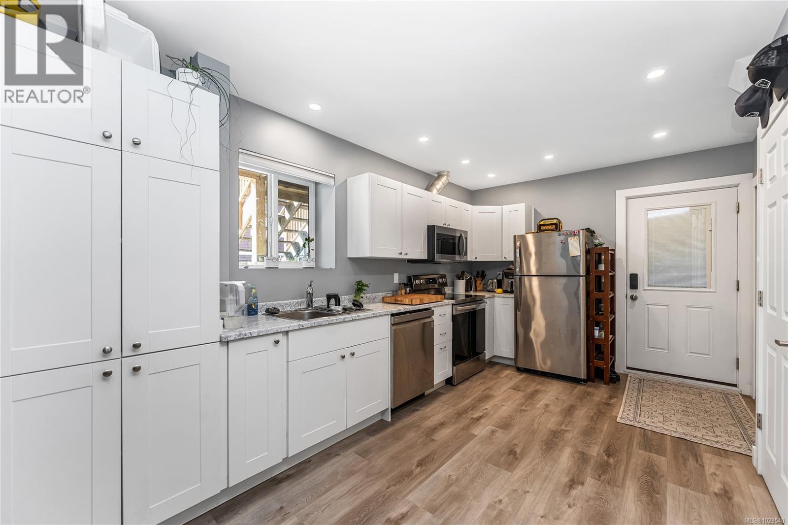 #2 6146 RYALL RD - 37