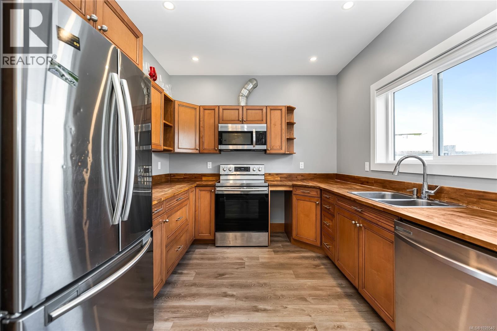 #2 6146 Ryall Rd - 12