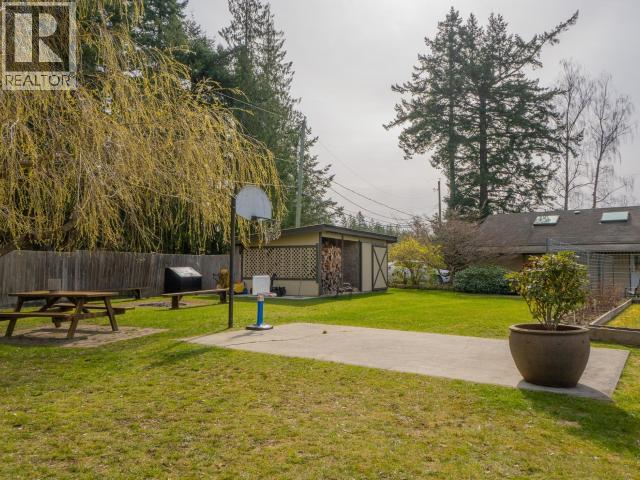 7423 NOOTKA STREET, Powell River